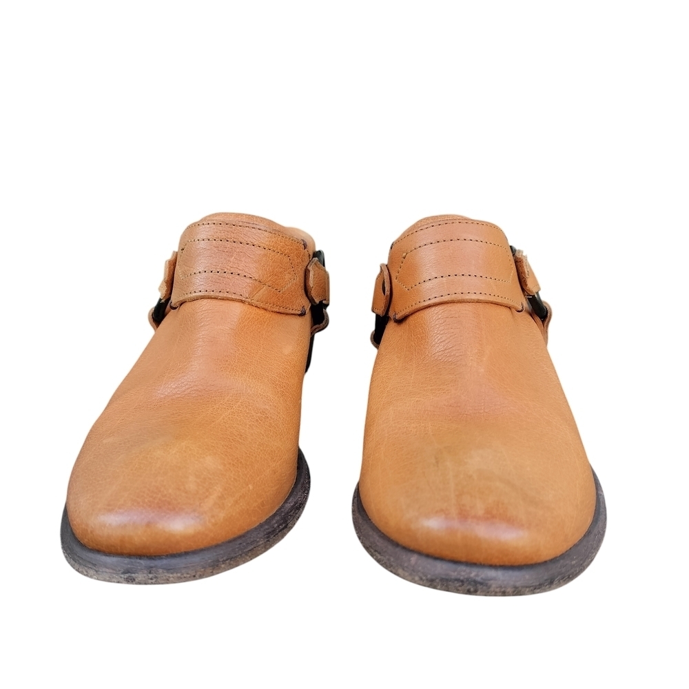 Frye Carson Harness Mule Clog Tan Leather Ring Detail Western Size 7.5B